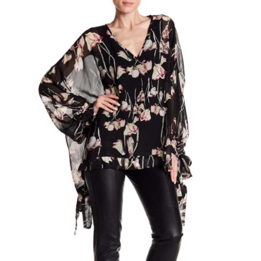 RELIGION Flowing Floral Blouse 🍓 in Stores